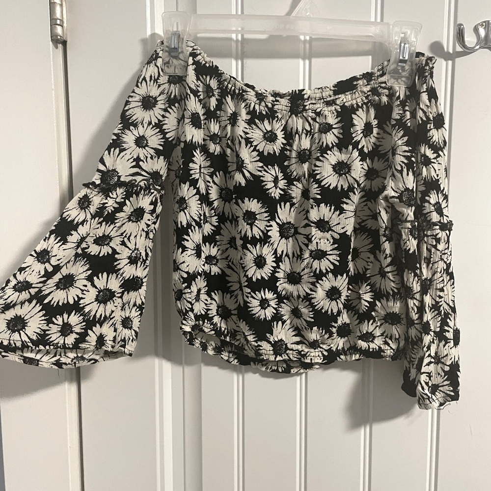 Forever 21 Black and White Floral Blouse